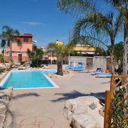 Il Germoglio Hotel Bisceglie Bagian luar foto