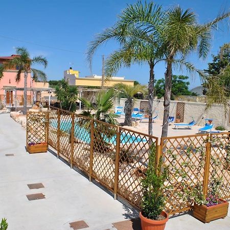 Il Germoglio Hotel Bisceglie Bagian luar foto