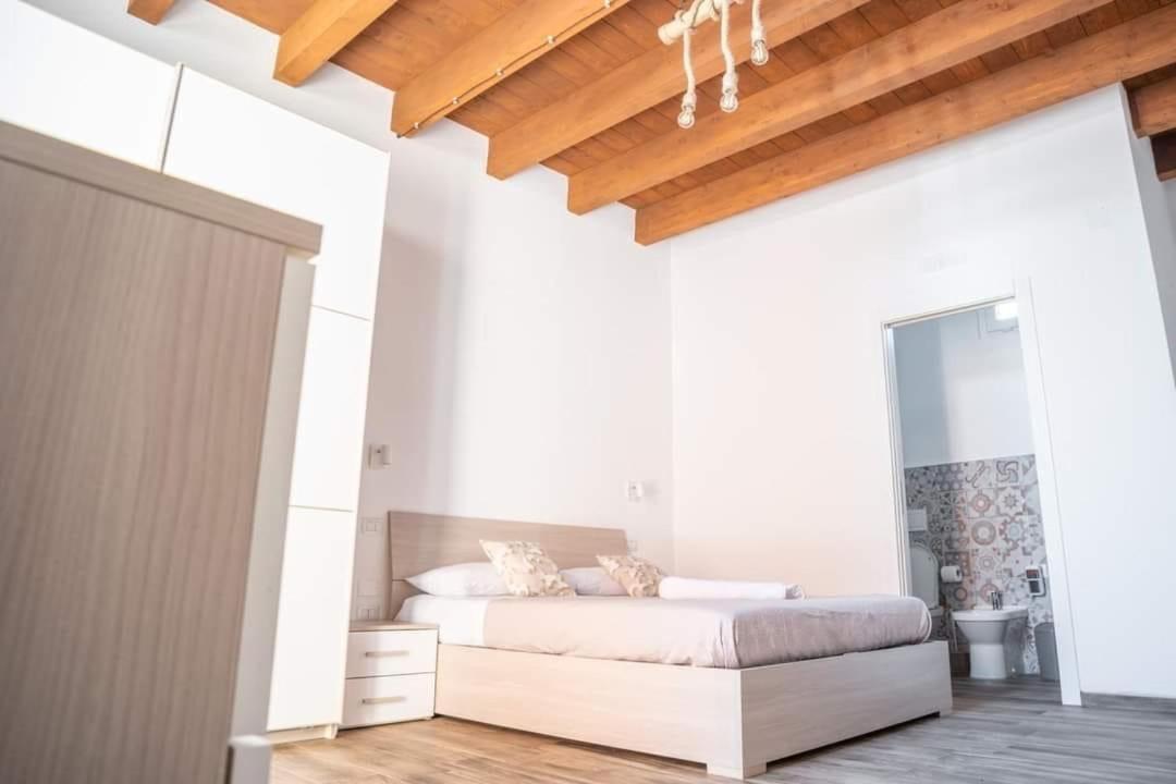 Il Germoglio Hotel Bisceglie Bagian luar foto