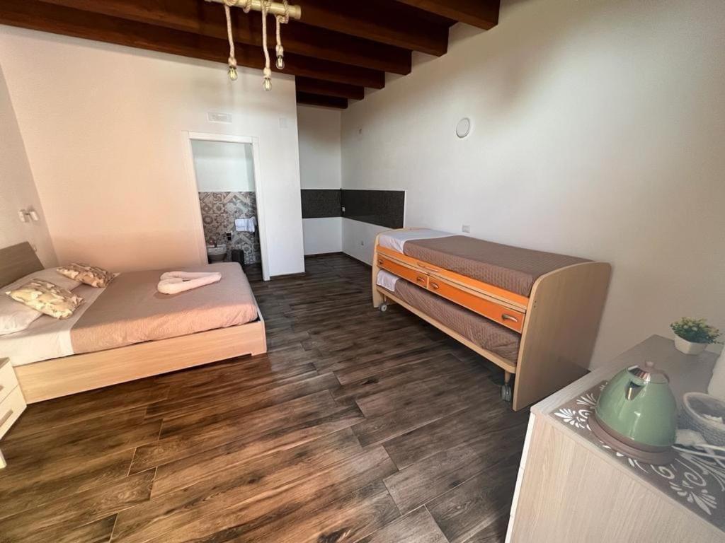 Il Germoglio Hotel Bisceglie Bagian luar foto