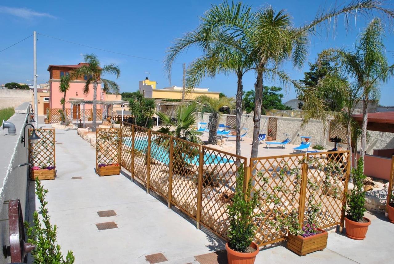 Il Germoglio Hotel Bisceglie Bagian luar foto