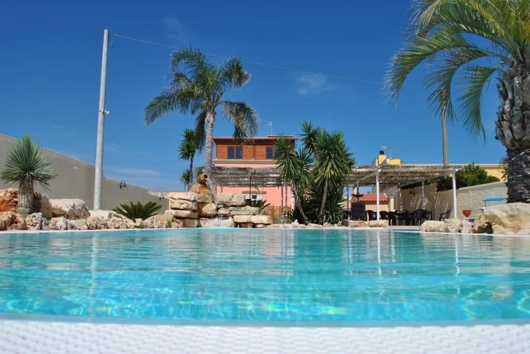 Il Germoglio Hotel Bisceglie Bagian luar foto
